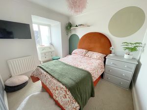 Heron Way- click for photo gallery